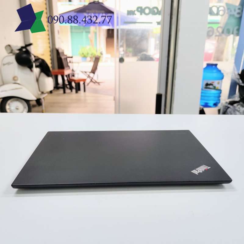 Lenovo Thinkpad X1 Carbon Gen 5 i7-7500u RAM 8G SSD 512G 14" FULL HD ips